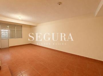 Casa de 5 habitaciones, Ecatepec de Morelos · Casa en Nueva Aragón Ecatepec con Patio, Cisterna y 5 Recámaras
