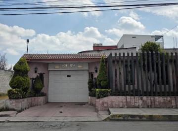 Casa · 306m² · 4 Recámaras · Casa en Renta | Toluca Zona Aeropuerto | Uso Como Oficinas.
