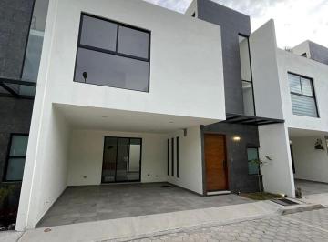Casa de 4 habitaciones, San Andrés Cholula · Casa en Venta en Tlaxcalancingo 120 Terreno 215 Construcción