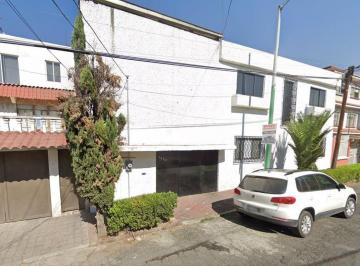 Casa de 5 habitaciones, Gustavo A. Madero · Hermosa Casa en Mollendo, Zacatenco, Gustavo A. Madero.