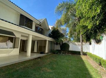 Casa de 3 habitaciones, Zapopan · Casa en Renta Valle Real