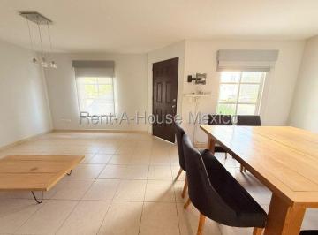 Casa · 133m² · 4 Recámaras · 2 Estacionamientos · El Refugio Casa de 4 Recamaras en Venta Rah772