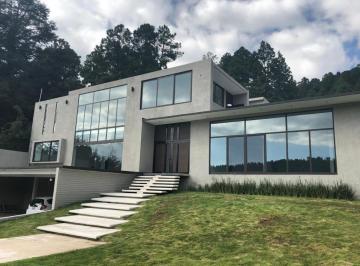 Casa · 900m² · 4 Recámaras · 14 Estacionamientos · Magnifica Residencia en Venta a Estrenar a 3 Minutos de La Nueva Prepa Ibero.