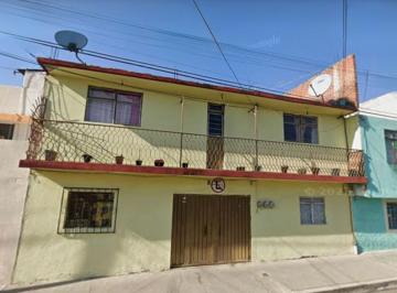 Casa · 350m² · 10 Recámaras · 1 Estacionamiento · Casa en Venta a 2 Min de Parque Puebla