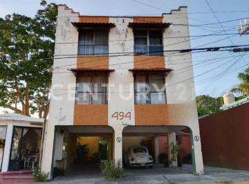 Edificio · 472m² · 16 Recámaras · 8 Estacionamientos · Edificio de Departamentos en Venta, Calle J. Jesus Carranza, Centro de Colima