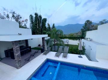Quinta de 4 habitaciones, Monterrey · Quinta Moderna en Renta en El Barro Santiago, Carretera Nacional