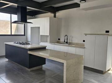 Casa en condominio · 169m² · 3 Recámaras · 2 Estacionamientos · Excelente Casa Estilo Industrial Moderno en Taray Royal Club, El Marqués, Querétaro