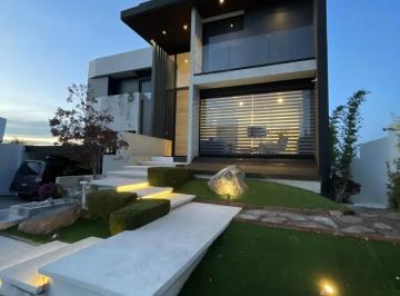 Casa en condominio · 700m² · 5 Recámaras · 4 Estacionamientos · Casa en Venta en Zibatá, El Marqués