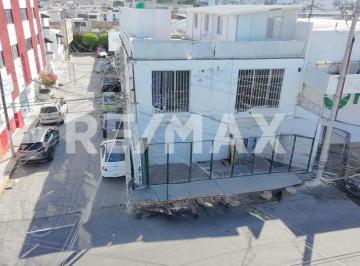 Casa uso de suelo · 400m² · 4 Estacionamientos · Venta de Casa con Uso de Suelo Mixto en Col. Mercurio, Querétaro - (4)