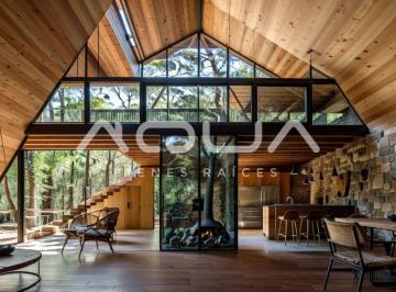 Casa de 3 habitaciones, Valle de Bravo · Cabaña en Preventa
