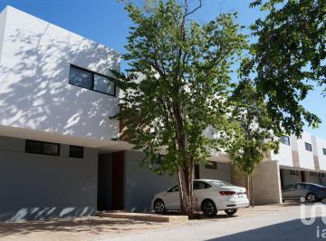 Casa · 117m² · 3 Recámaras · 2 Estacionamientos · Casa en Venta - Rooftop - a 5 Min de La Playa Xcalacoco
