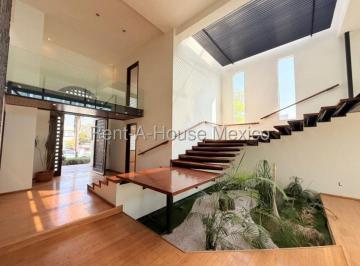 Casa de 4 habitaciones, Querétaro · Renta - Casa con Cuarto de Servicio, Sala de Tv, 4 Recámaras. El Campanario