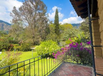 Casa de 5 habitaciones, Tepoztlán · Casa en Venta en Tepoztlan, Morelos