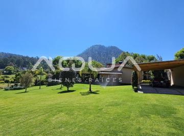 Casa de 3 habitaciones, Valle de Bravo · Casa en Venta en Cerro Gordo