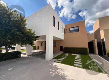 Casa en condominio · 145m² · 3 Recámaras · 2 Estacionamientos · PH - Fraccionamiento Zibatá