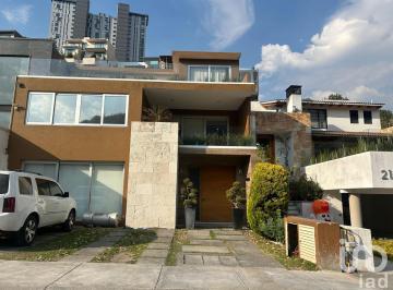 Casa · 410m² · 3 Recámaras · 2 Estacionamientos · Casa en Venta en Bosque Real