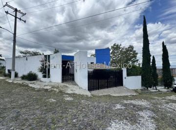 Casa de 3 habitaciones, Querétaro · Casa en Venta de 1 Piso en Esquina en Huertas La Joya Querétaro