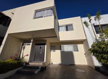Casa en condominio · 185m² · 4 Recámaras · 2 Estacionamientos · Casa en Milenio III – en Condominio Privado