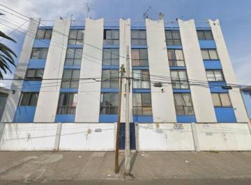 Departamento de 3 habitaciones, Iztacalco · Departamento en Venta en Granjas México, Iztacalco.
