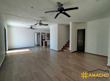 Casa de 4 habitaciones, Cuernavaca · Casa en Venta en Lomas de Cortés, Cuernavaca