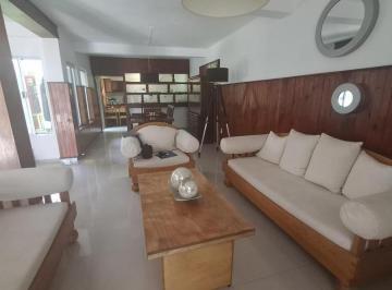 Casa · 126ha · 4 Recámaras · 1 Estacionamiento · Casa en Privada en Tequis Ia