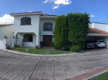 Casa · 390m² · 3 Recámaras · 2 Estacionamientos · Casa en Venta en San Luis Potosí