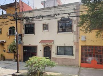 Casa de 3 habitaciones, Cuauhtémoc · Oportunidad Remate Bancario de Casa en Calle Zamora Col. Condesa, Cuauhtémoc. Cdmx.
