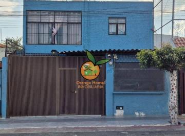 Casa de 5 habitaciones, Guadalajara · Casa Grande con 200 m². en Colonia Echeverria, Guadalajara