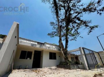 Casa · 90m² · 2 Recámaras · 2 Estacionamientos · Casa Nueva en Venta en Coatepec Veracruz | un Nivel en Las Cruces