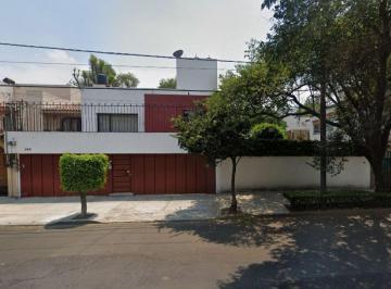 Casa de 4 habitaciones, Coyoacán · Casa en Venta en Coyoacan