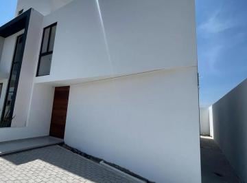 Casa · 122m² · 3 Recámaras · 2 Estacionamientos · Casa en Grand Preserve, Querétaro