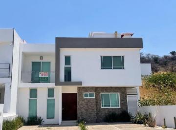 Casa · 250m² · 3 Recámaras · 3 Estacionamientos · Casa en Lomas de Juriquilla – Querétaro
