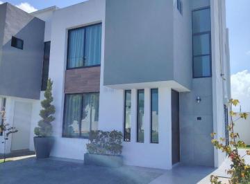 Casa en condominio · 97m² · 3 Recámaras · 2 Estacionamientos · Casa en Venta en Ocoyoacac