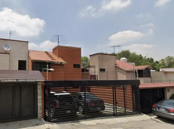 Casa · 280m² · 3 Recámaras · 3 Estacionamientos · Casa en Lomas Verdes