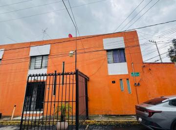 Casa · 250m² · 3 Recámaras · Casa en Venta en Viveros del Valle, Tlalnepantla