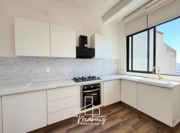 Casa · 265m² · 2 Recámaras · 2 Estacionamientos · Hermosa Casa en Venta en Lomas de Valle Dorado, Tlalnepantla