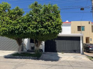Casa de 4 habitaciones, Zapopan · Casa en Venta en Lomas de Guadalupe Zapopan jalisco.(Remodelada)
