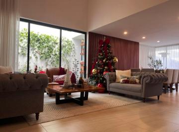 Casa de 4 habitaciones, El Marqués · Casa en Zibata en Venta | Acabados y Amenidades Premium