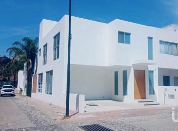 Casa · 182m² · 3 Recámaras · 2 Estacionamientos · Casa en Venta Calle Cuesta Bonita Colonia Loma Dorada Queretaro Queretaro