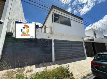 1 · Casa en Venta en Prados Agua Azul