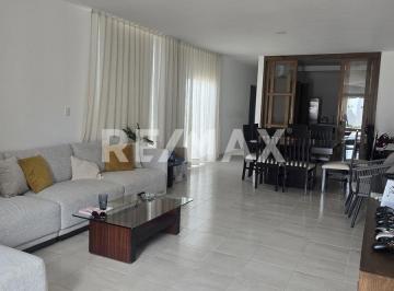Casa · 196m² · 3 Recámaras · 4 Estacionamientos · Venta de Casa en Privada Campo Cielo - (4)