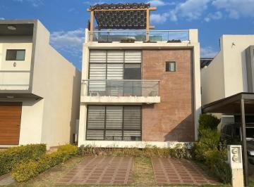 Casa · 196m² · 3 Recámaras · 2 Estacionamientos · Casa en Zibatá – Roof Garden y Amenidades