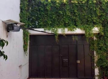 Casa uso de suelo de 6 habitaciones, Querétaro · Casa Comercial en Venta en Centro, Querétaro, Querétaro