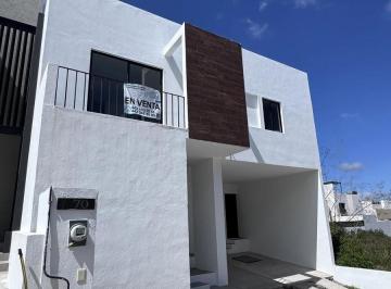 Casa · 220m² · 3 Recámaras · 3 Estacionamientos · Casa en Zibatá, El Marqués