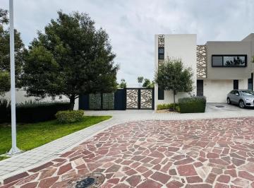 Casa · 243m² · 3 Recámaras · 2 Estacionamientos · Casa en Zibatá, El Marqués