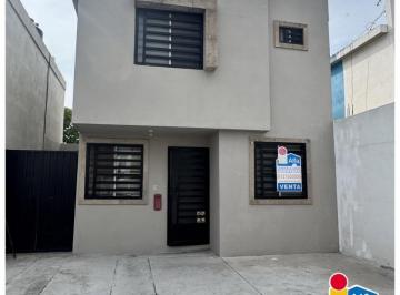 Casa en condominio · 105m² · 3 Recámaras · 2 Estacionamientos · Casa en Venta en Cantizales Apodaca