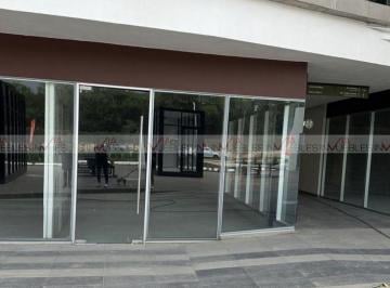 Local comercial · 61m² · 4 Estacionamientos · Local Comercial en Renta en La Rioja Residencial