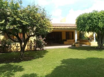 1 · Renta de Casa en Condominio Amueblada con Alberca, Cancha Tenis, Jardines Jiutepec Morelos