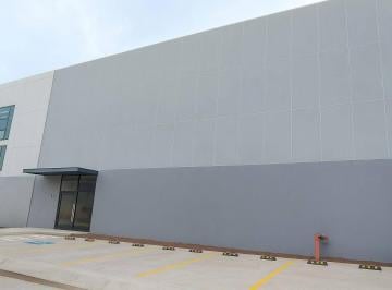 Nave industrial · 800m² · Nave en Renta en Parque Avant
