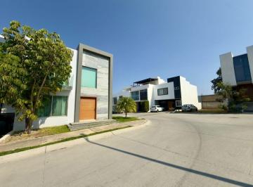 Casa en condominio de 4 habitaciones, Zapopan · Residencia en Venta Valle Imperial, Coto Manzanos, Zapopan, Jal.